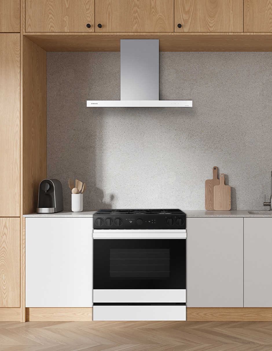 Combo estufa de piso a gas natural/lp Samsung 76.1 CM F-NSG85012NK36 de 5 quemadores + campana